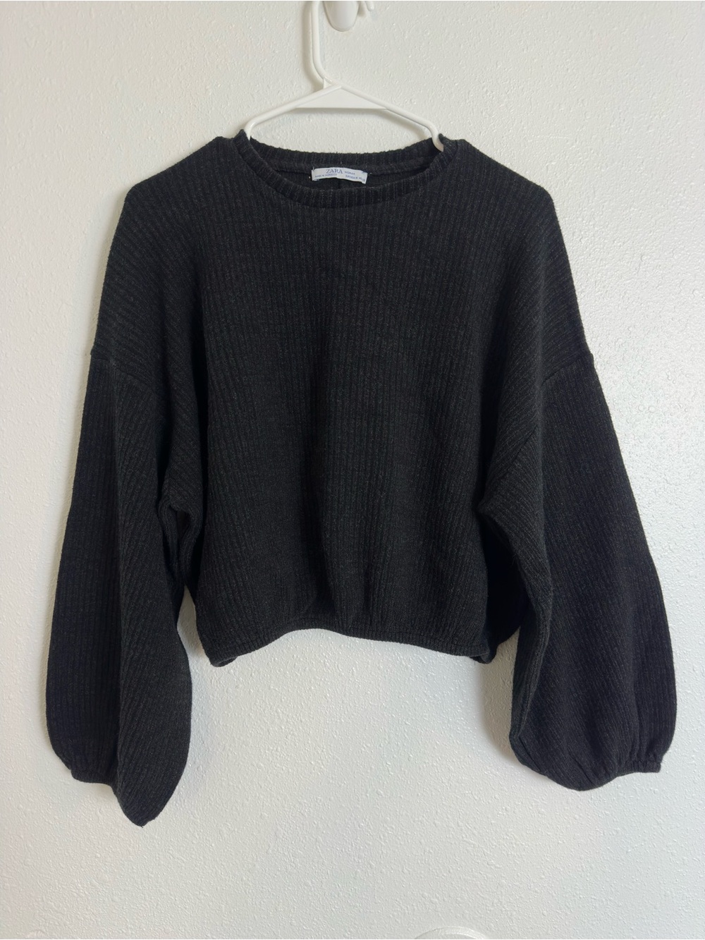 Zara knit ribbed cropped crewneck sweater